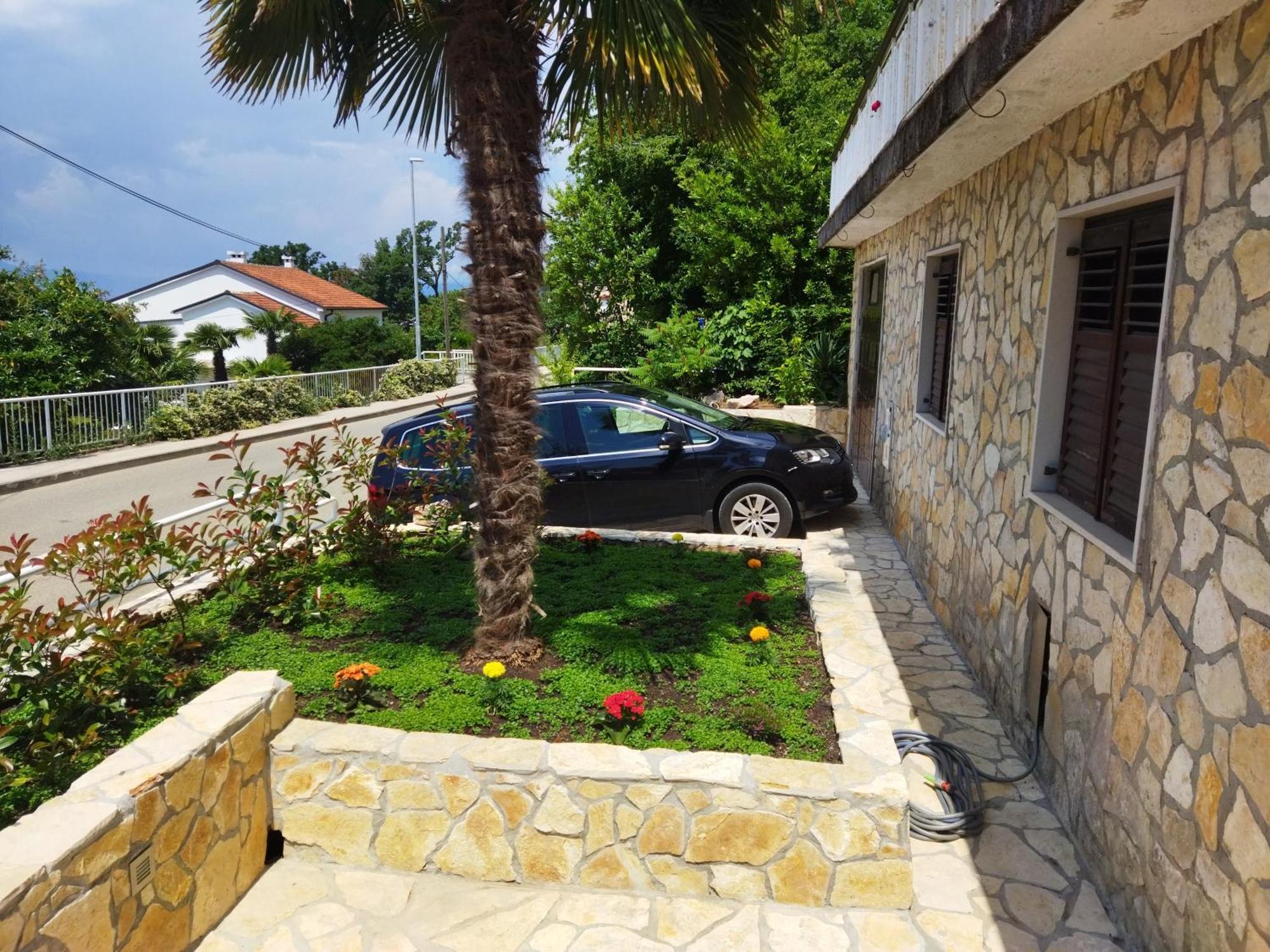 Apartments Martina Njivice Exterior photo
